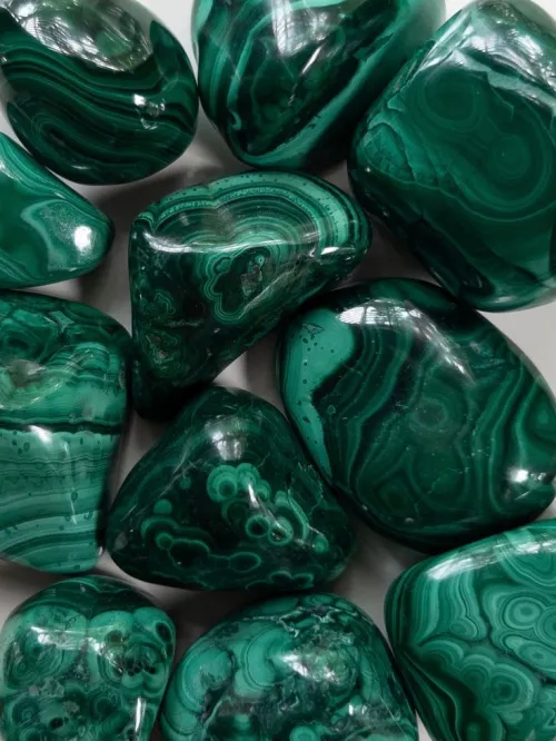 Can you put oil on malachite